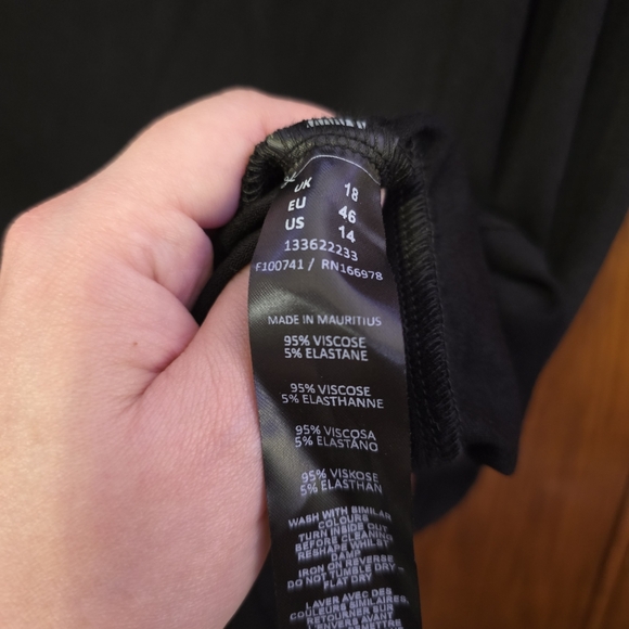 ASOS DESIGN Black Mini Dress Fluffy Cap Sleeves Shortsleeve Scoop Neck Size 14 - Picture 4 of 11